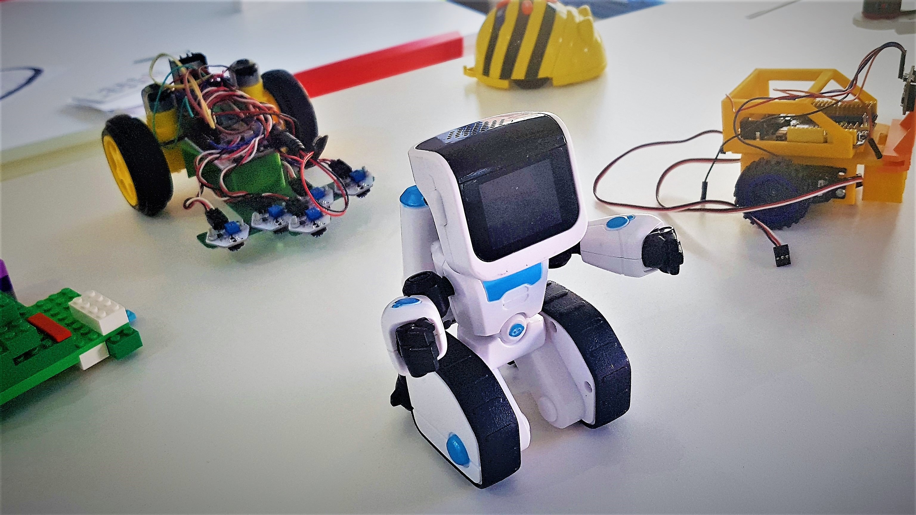 Cómo introducir la robótica en aula | Rockbotic.com