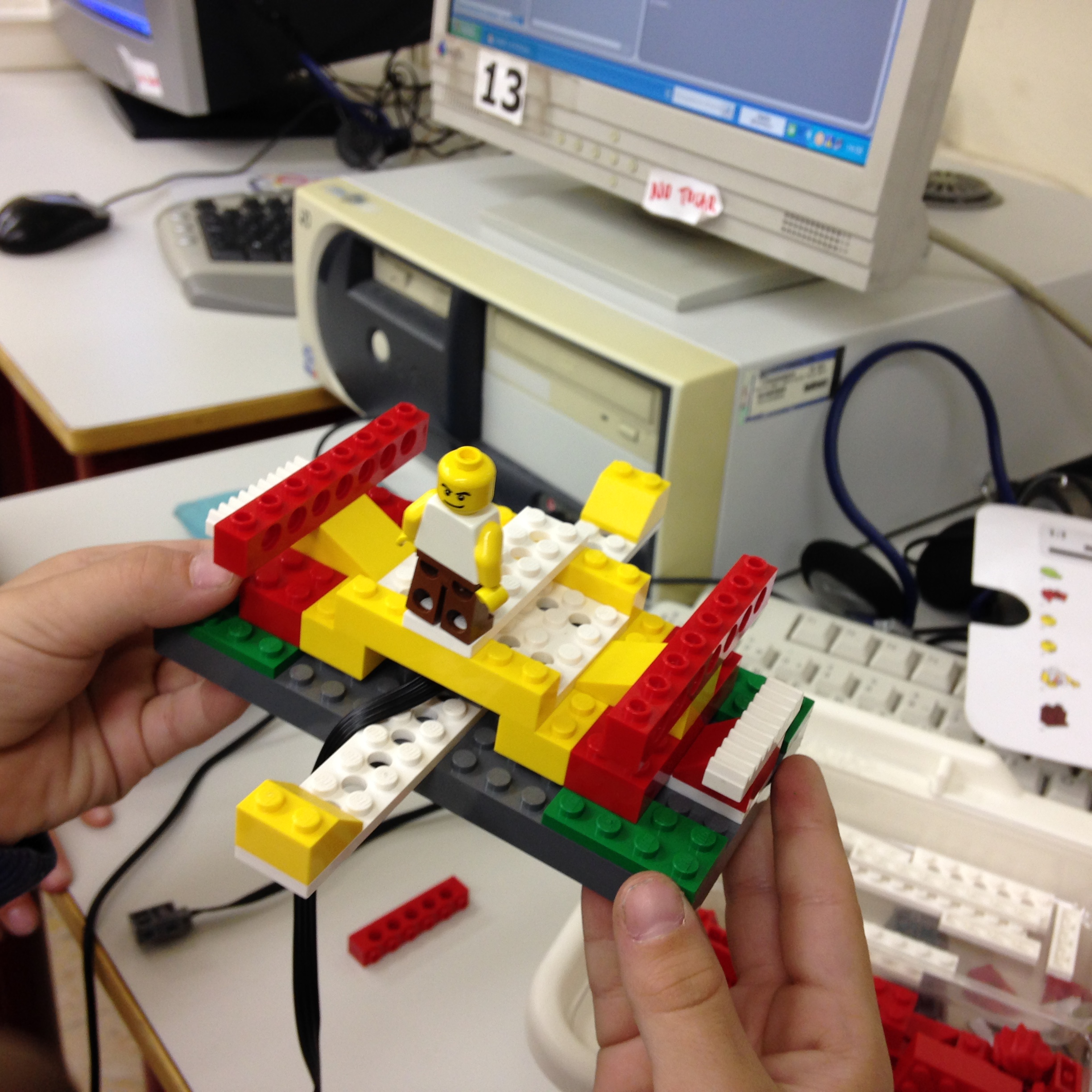 robotica-lego wedo-educacion-mando-sensor